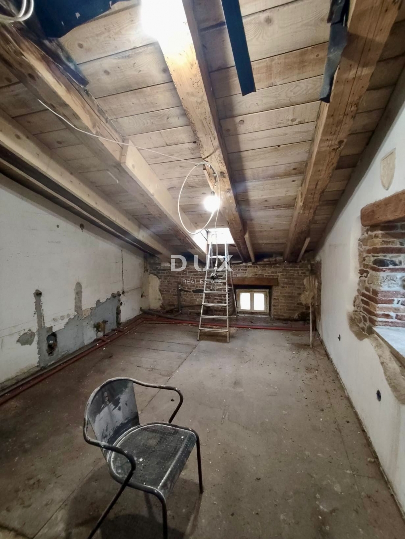 RIJEKA, CENTER - ODLIČNA INVESTICIJSKA PRILOŽNOST z začetkom prenove