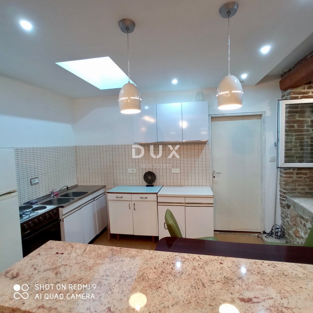 RIJEKA, CENTER - ODLIČNA INVESTICIJSKA PRILOŽNOST z začetkom prenove