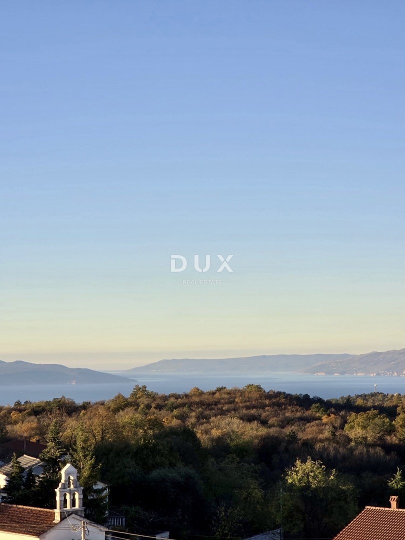 GROBNIK - Avtentična kamnita hiša s pogledom na morje!