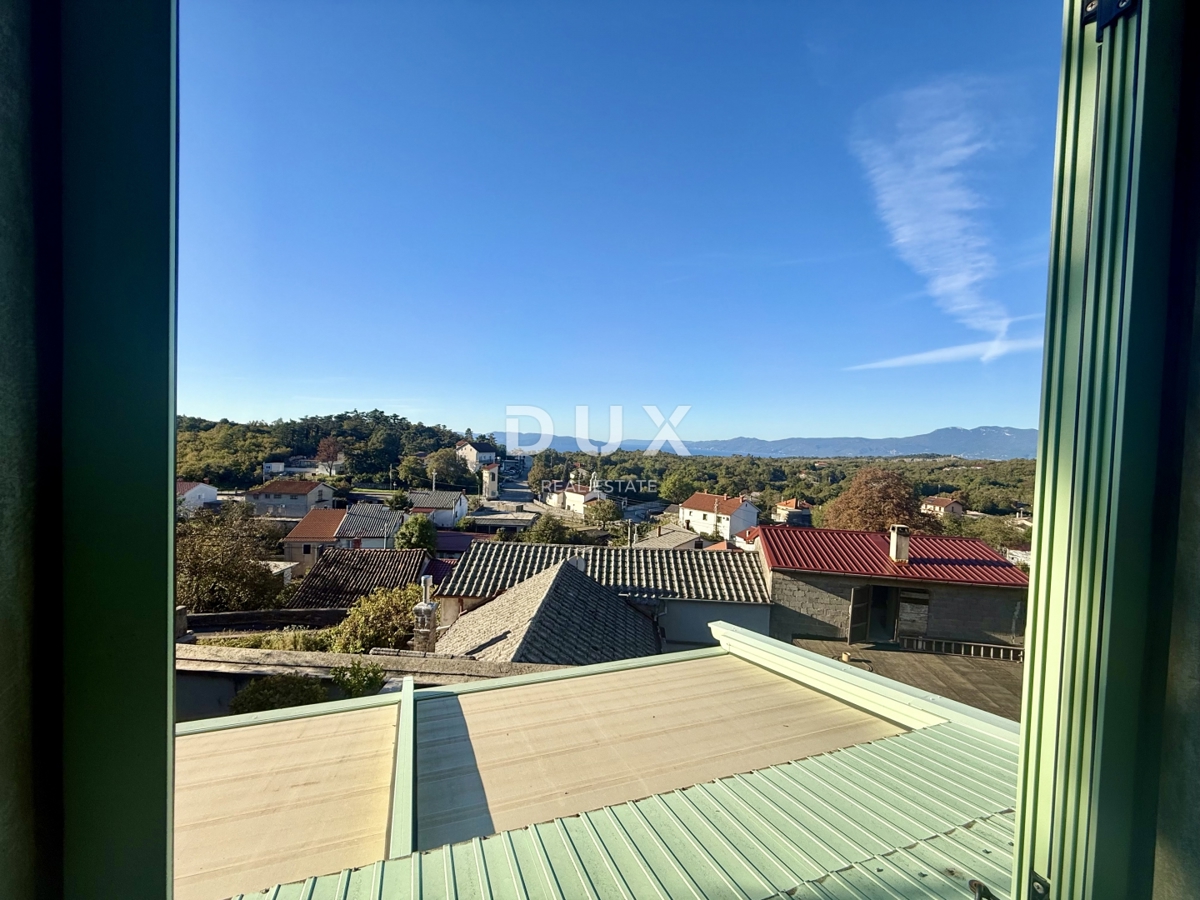 GROBNIK - Avtentična kamnita hiša s pogledom na morje!