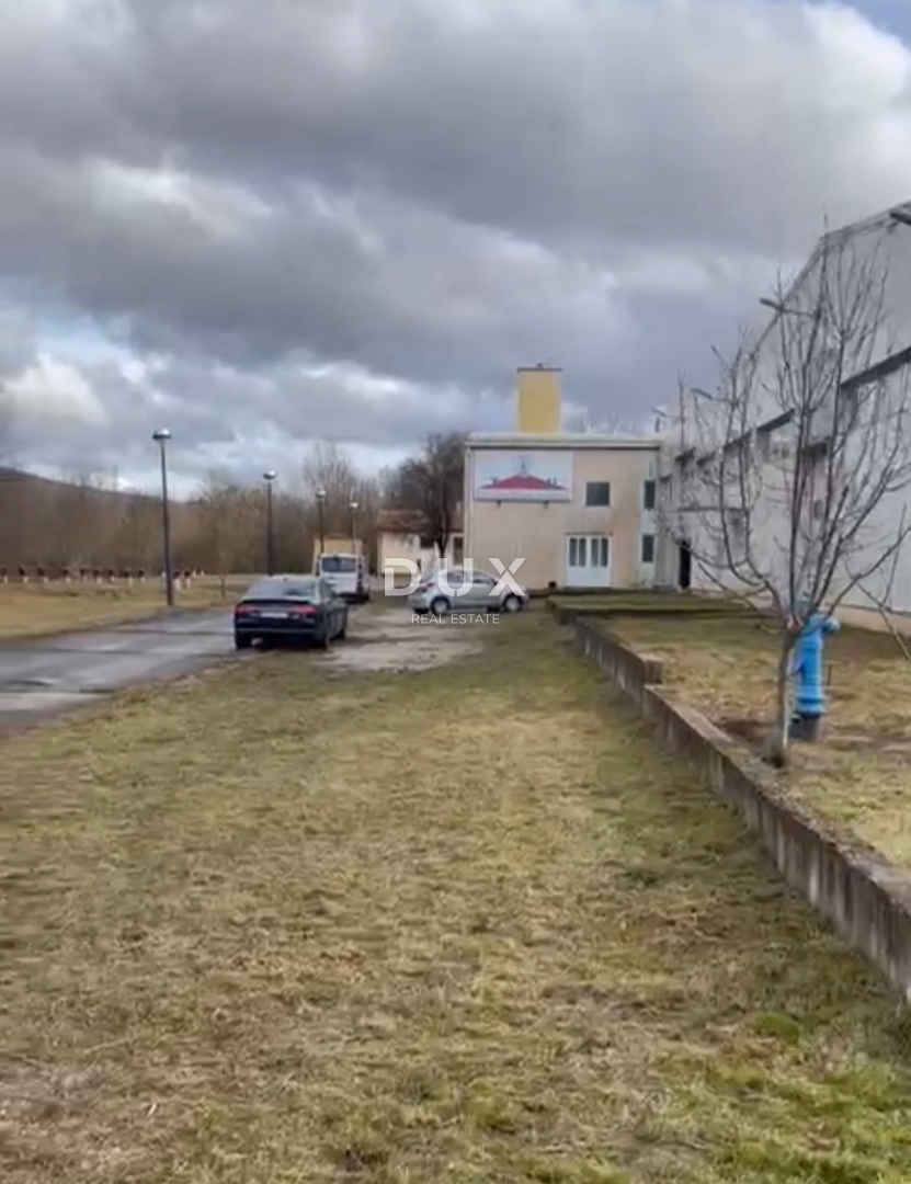 UDBINA - Investicijska priložnost - Industrijska hala 3.524 m² na parceli 18.374 m² z energetsko infrastrukturo