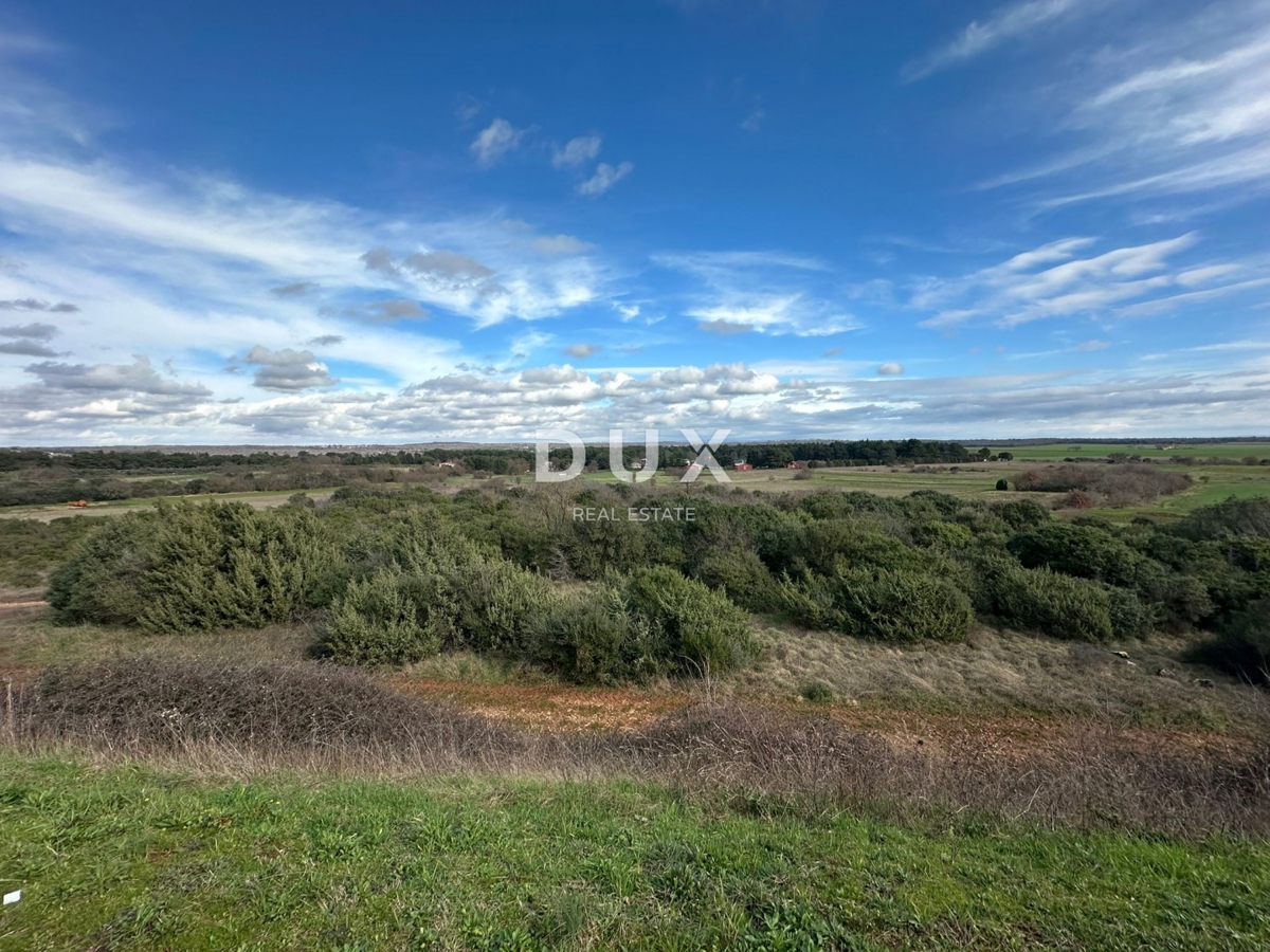 Zemljišče Monteserpo - Komunal, Pula, 9.600m2