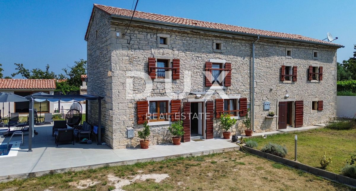 ISTRA, SVETVINČENAT - Obnovljena avtohtona kamnita hiša z bazenom