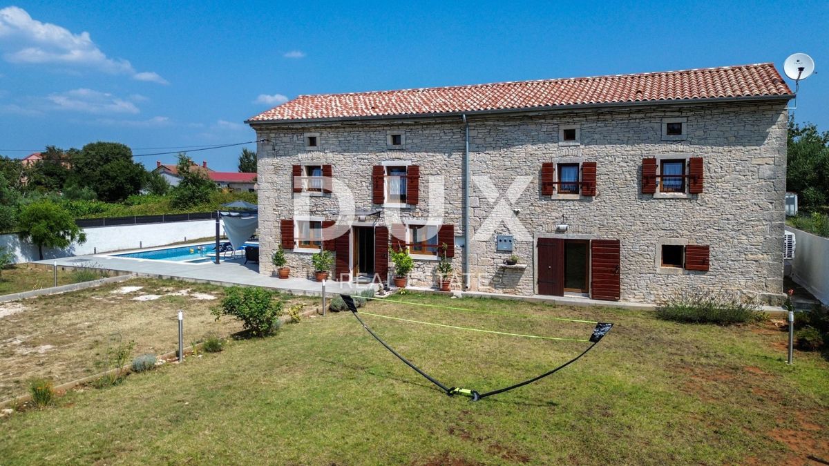 ISTRA, SVETVINČENAT - Obnovljena avtohtona kamnita hiša z bazenom