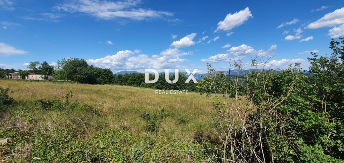 ISTRA, PIĆAN - Zemljišče z gradnjo dveh hiš, rob vasi, pogled na naravo