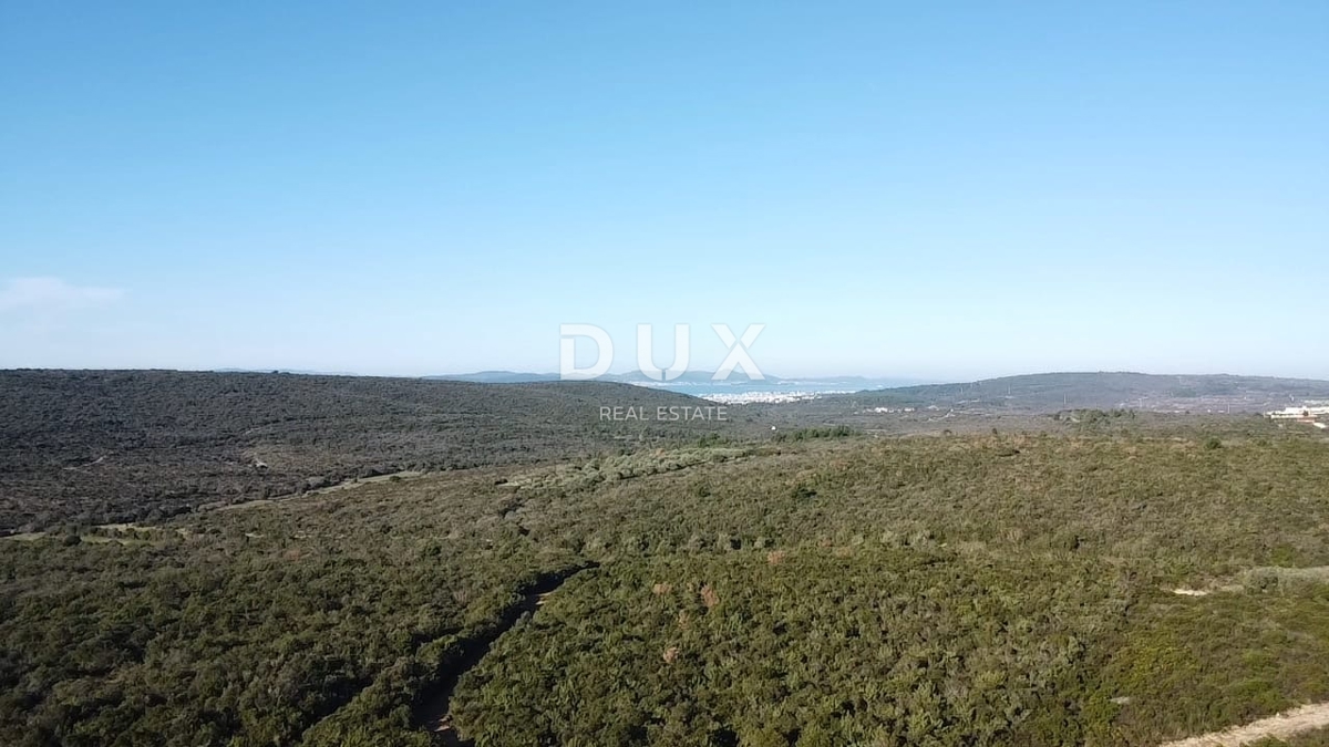 ZADAR, DEBELJAK - Gradbeno zemljišče s pogledom na morje