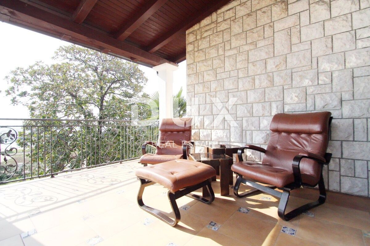 ISTRA, UMAG - Edinstvena vila z bazenom, prva vrsta do morja