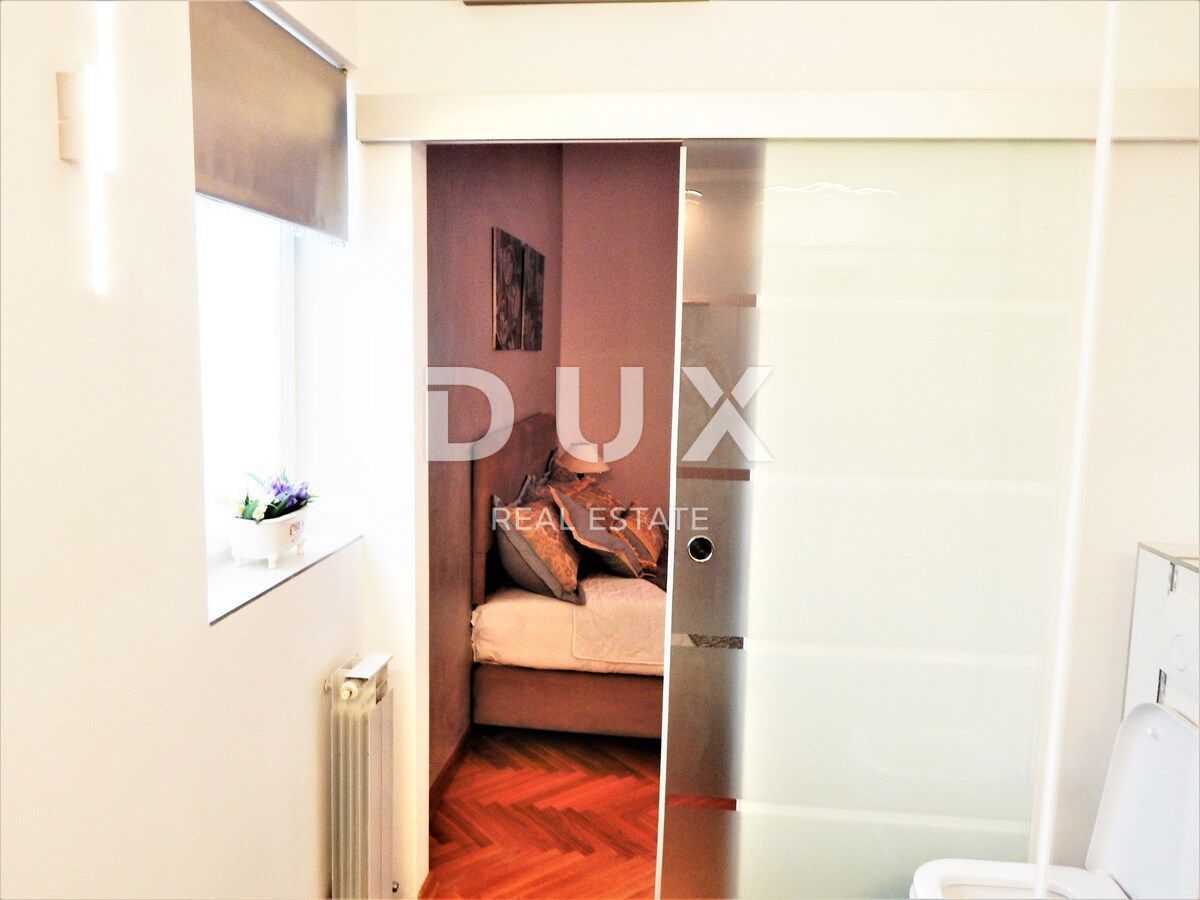 ISTRA, UMAG - Edinstvena vila z bazenom, prva vrsta do morja