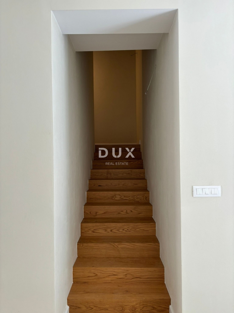 ISTRA, PAZIN - Prodaja mediteranske vile s pogledom na naravo + gradbeno zemljišče