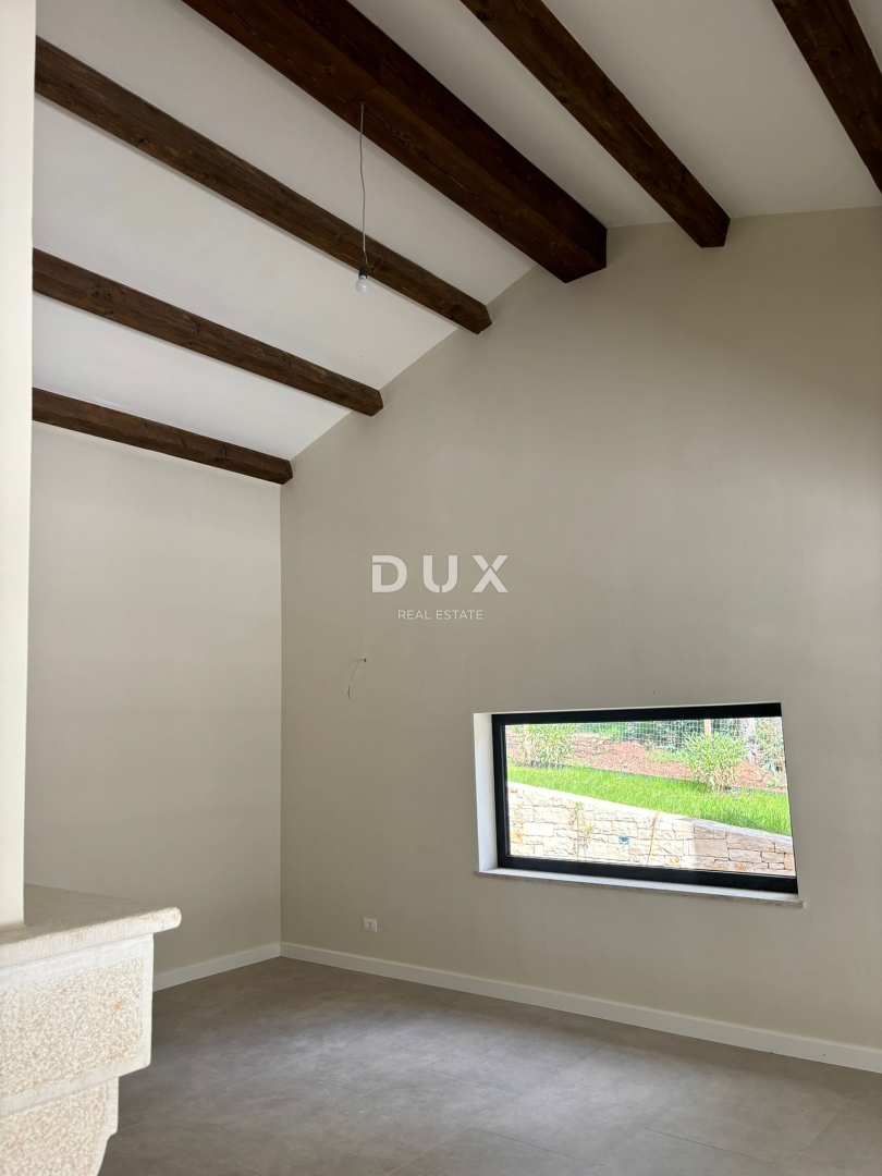 ISTRA, PAZIN - Prodaja mediteranske vile s pogledom na naravo + gradbeno zemljišče