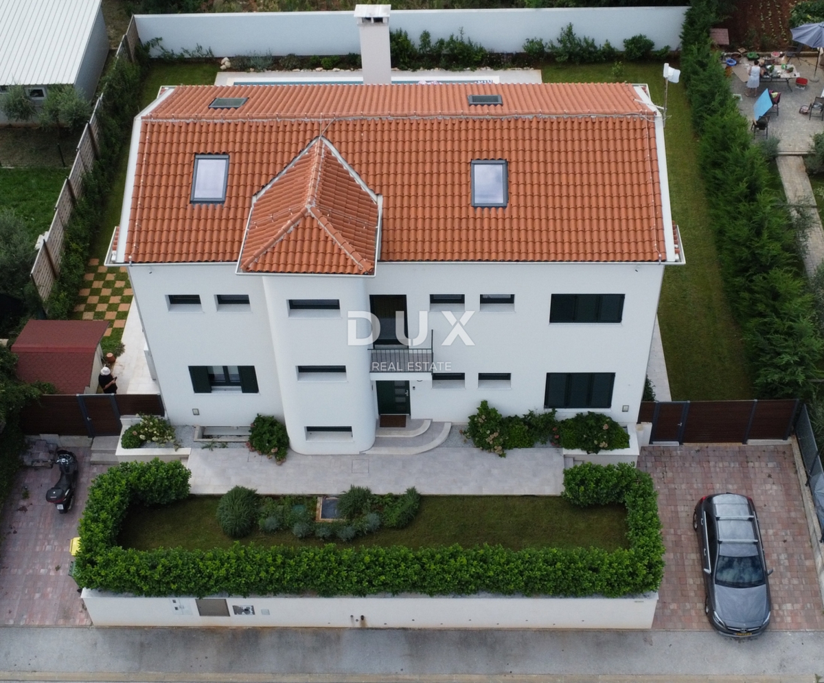 ISTRA, UMAG – Luksuzna vila, bazen, pogled na morje