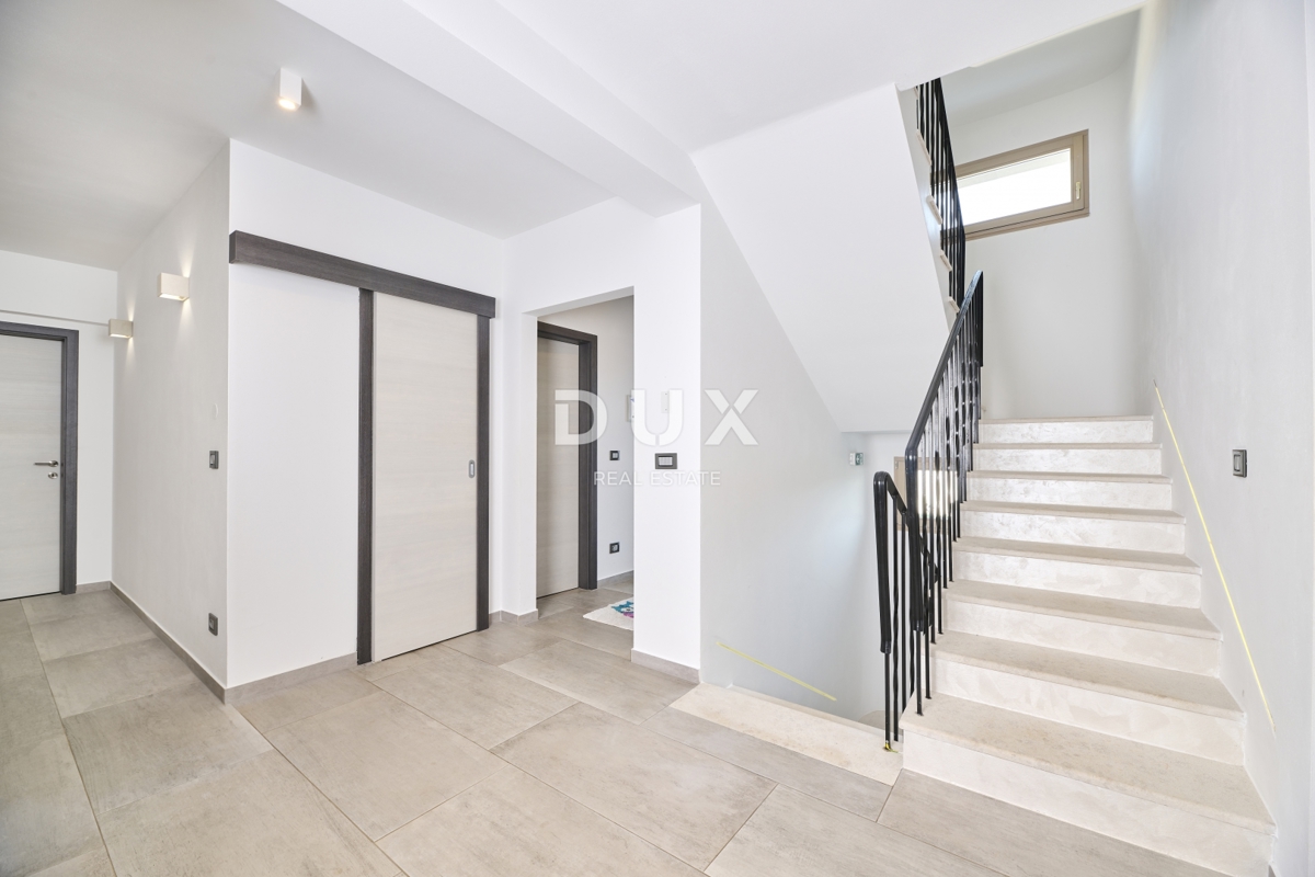 ISTRA, UMAG – Luksuzna vila, bazen, pogled na morje