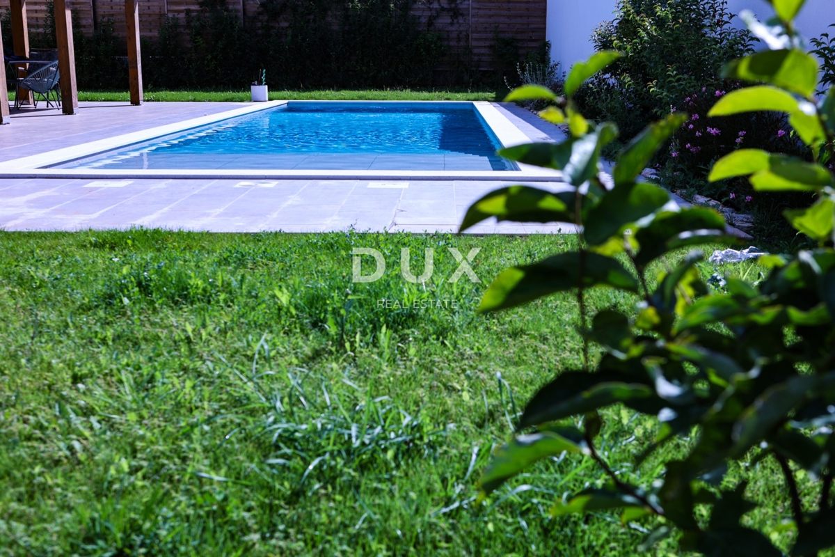 ISTRA, UMAG – Luksuzna vila, bazen, pogled na morje