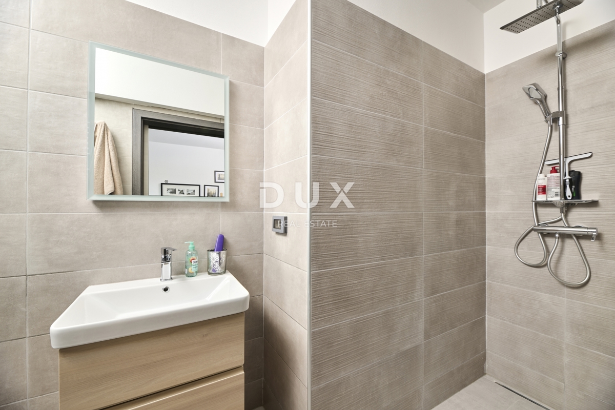 ISTRA, UMAG – Luksuzna vila, bazen, pogled na morje