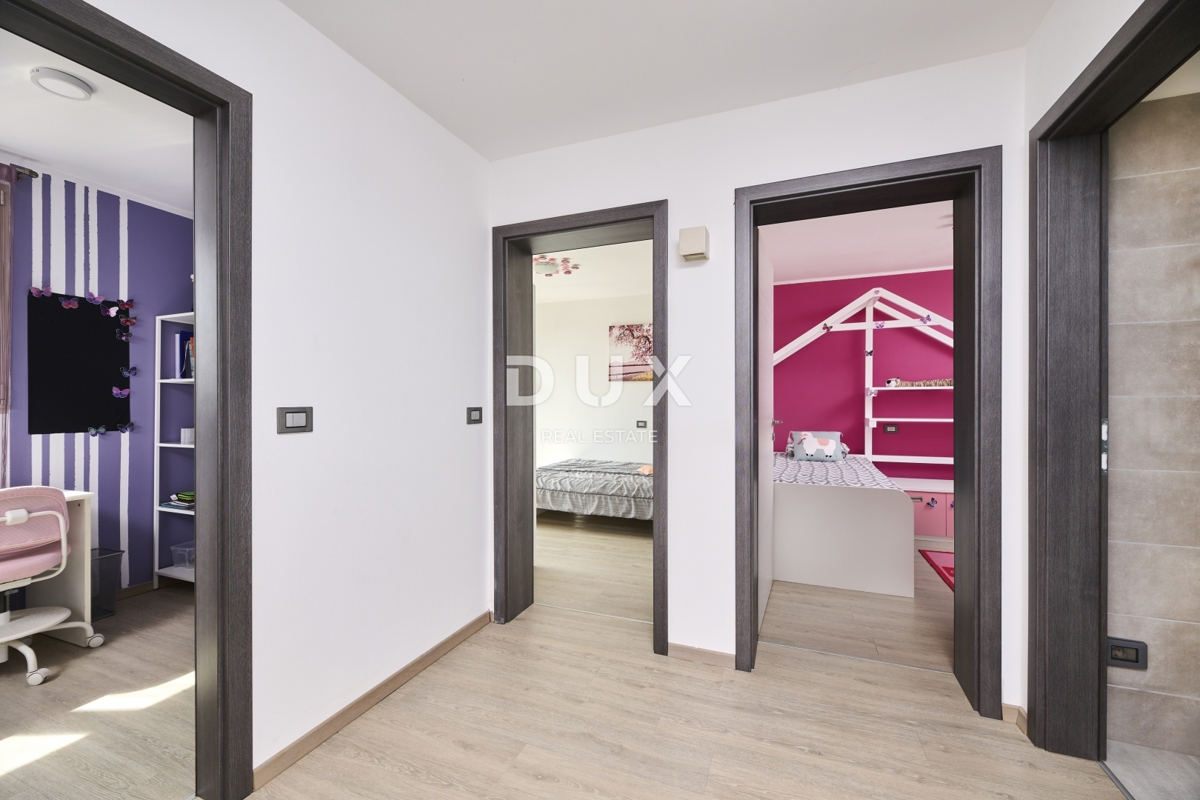 ISTRA, UMAG – Luksuzna vila, bazen, pogled na morje