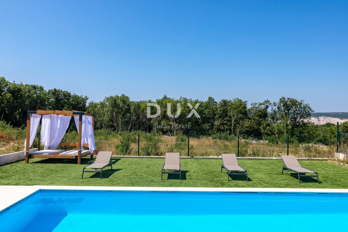 ISTRA, RABAC - Mediteranska hiša z bazenom in pogledom na morje