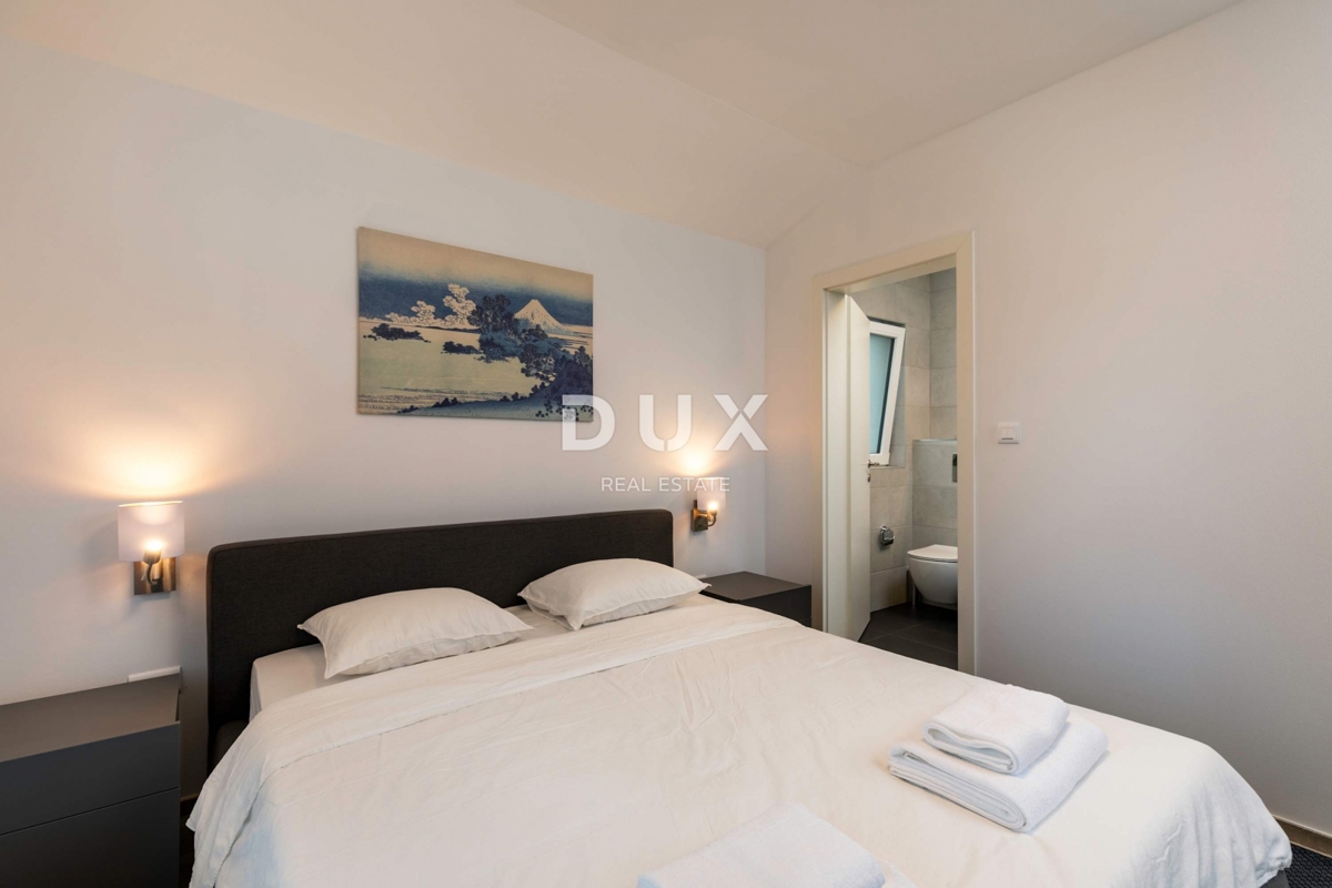 ISTRA, RABAC - Mediteranska hiša z bazenom in pogledom na morje