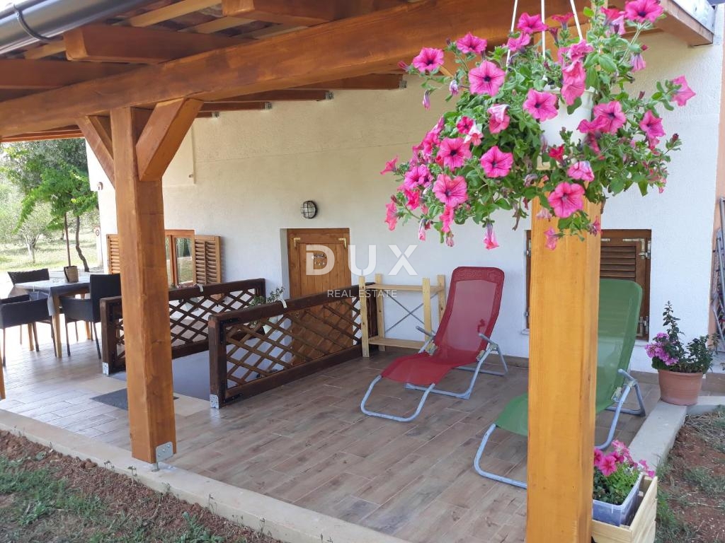 ISTRA, ROVINJ - Hiša z velikim vrtom na mirni lokaciji v bližini morja