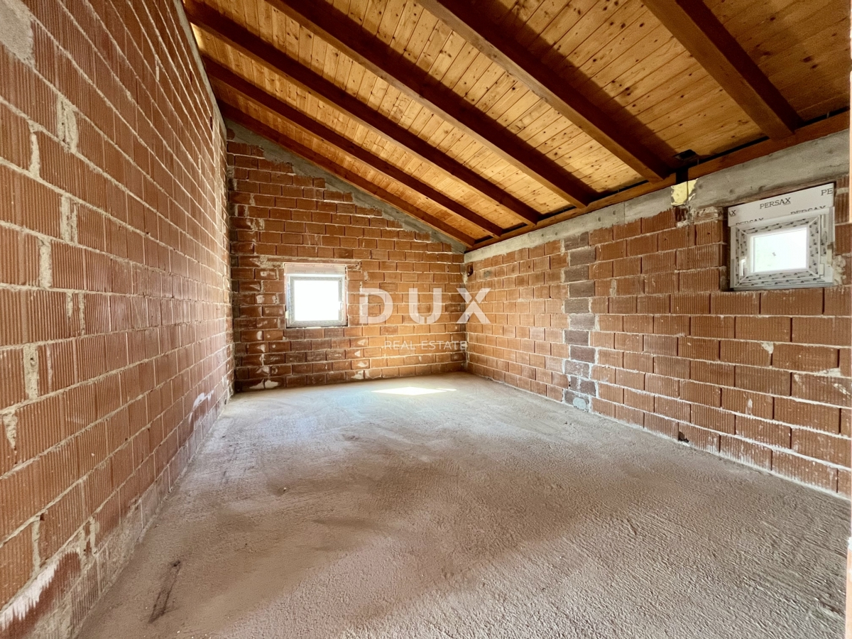 RIJEKA, SRDOČI - Novogradnja s 3 spalnicami + kopalnico z balkonom in galerijo