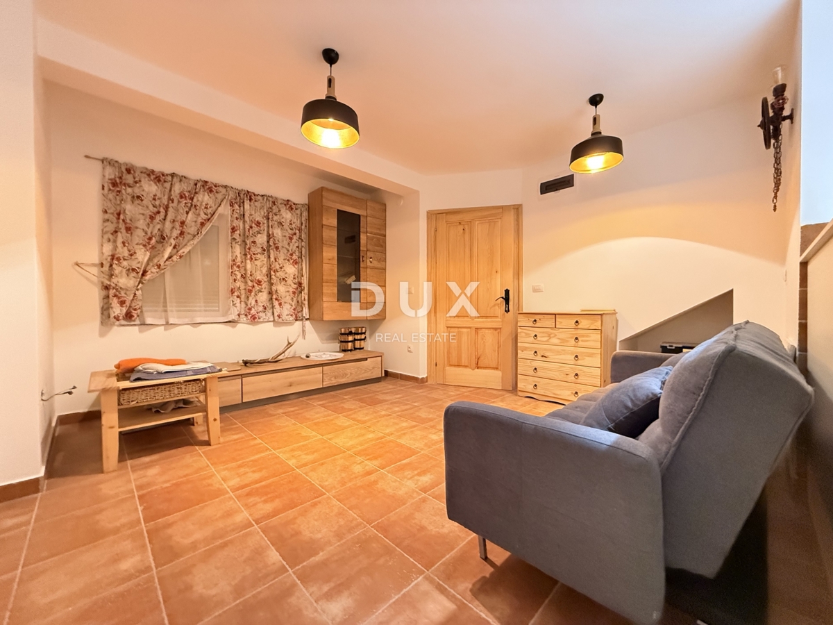 GORSKI KOTAR, MRKOPALJ - Hiša s štirimi apartmaji