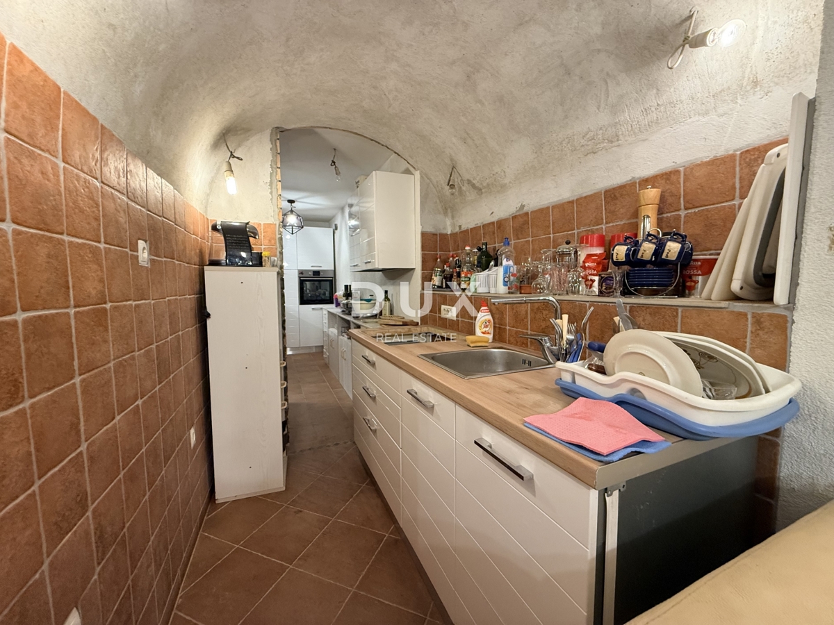 GORSKI KOTAR, MRKOPALJ - Hiša s štirimi apartmaji