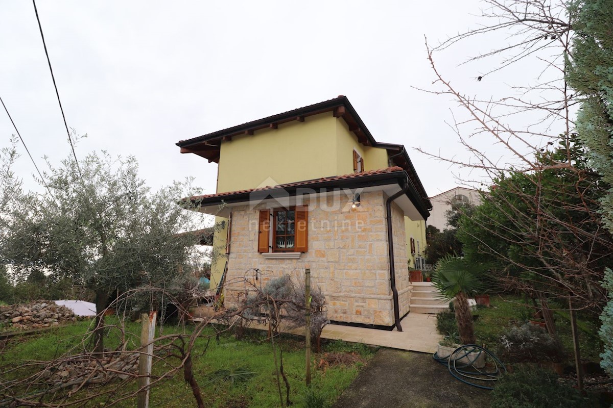 OPATIJA - Kamnita vila s panoramskim pogledom na morje!