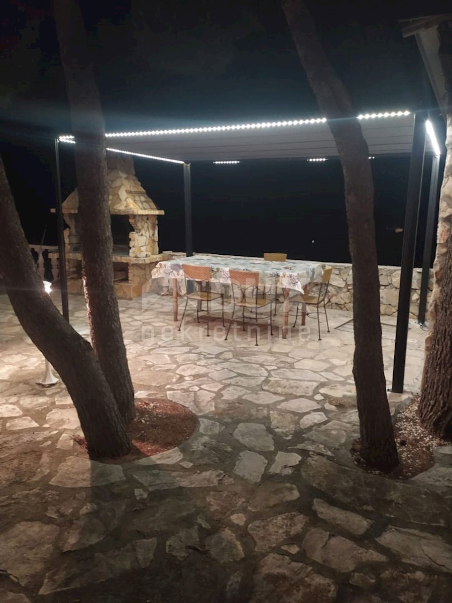 Grohote, Šolta, 160m2