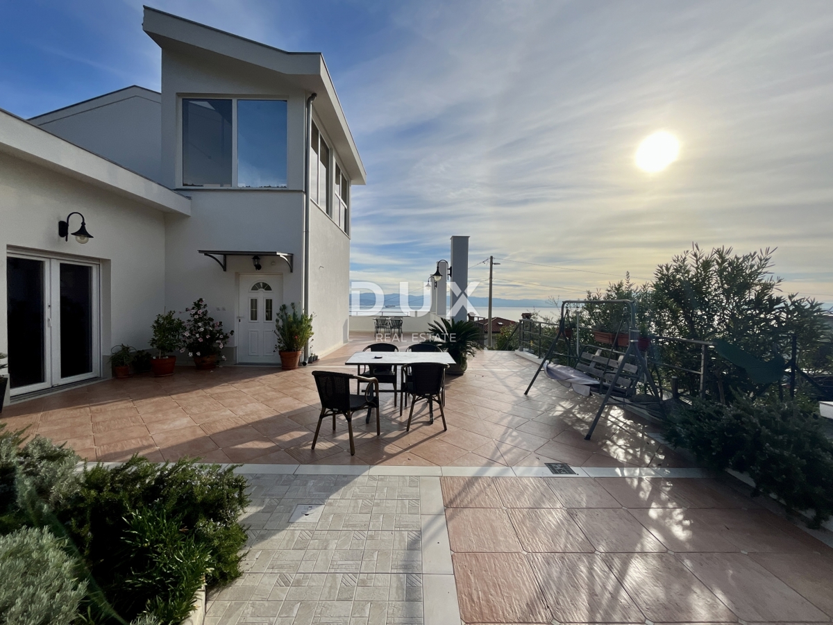 OPATIJA, LOVRAN - apartmajska hiša s pogledom na morje!