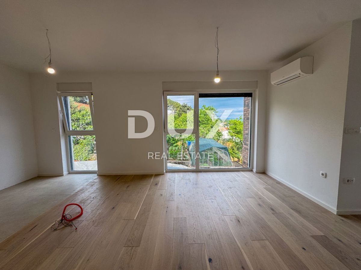 OPATIJA, PAVLOVAC - dvonadstropno stanovanje 145m2 s strešno teraso v novogradnji, blizu Opatije, pogled na morje