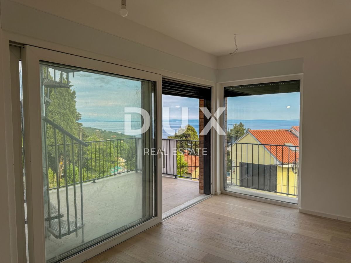 OPATIJA, PAVLOVAC - dvonadstropno stanovanje 145m2 s strešno teraso v novogradnji, blizu Opatije, pogled na morje
