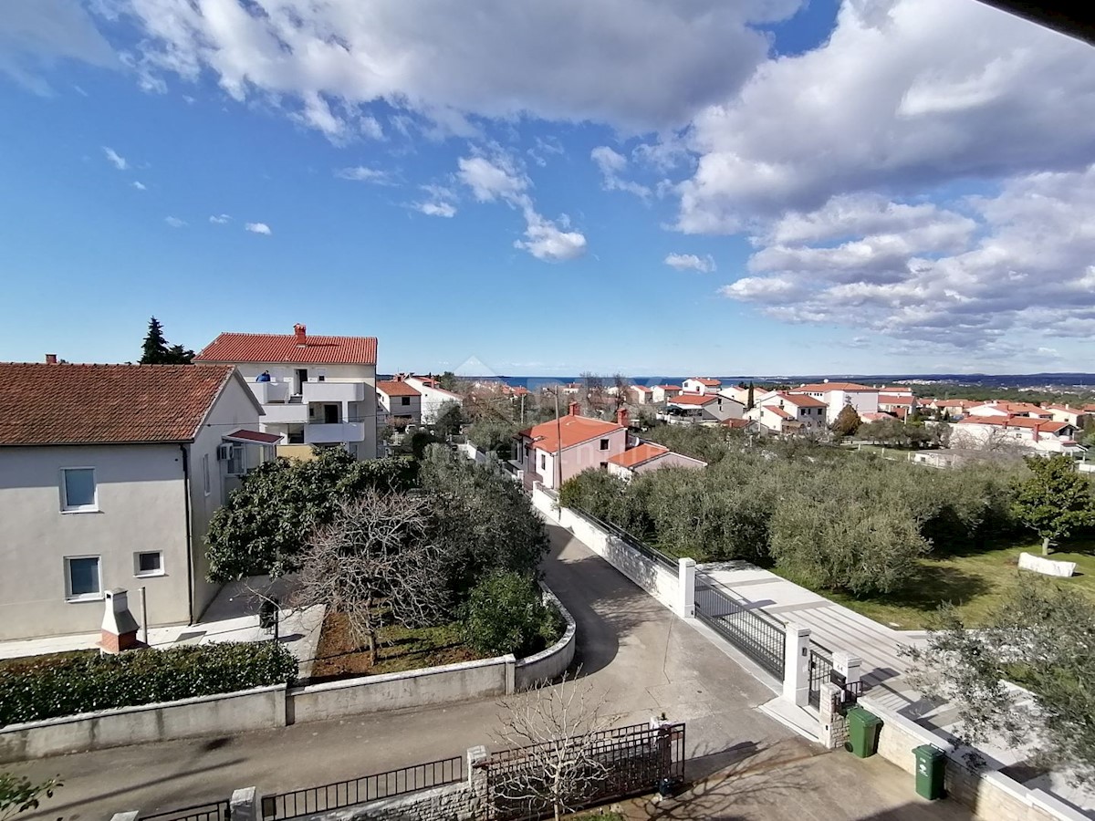 ISTRA, ŠTINJAN - Dvoetažni apartma s pogledom na morje!