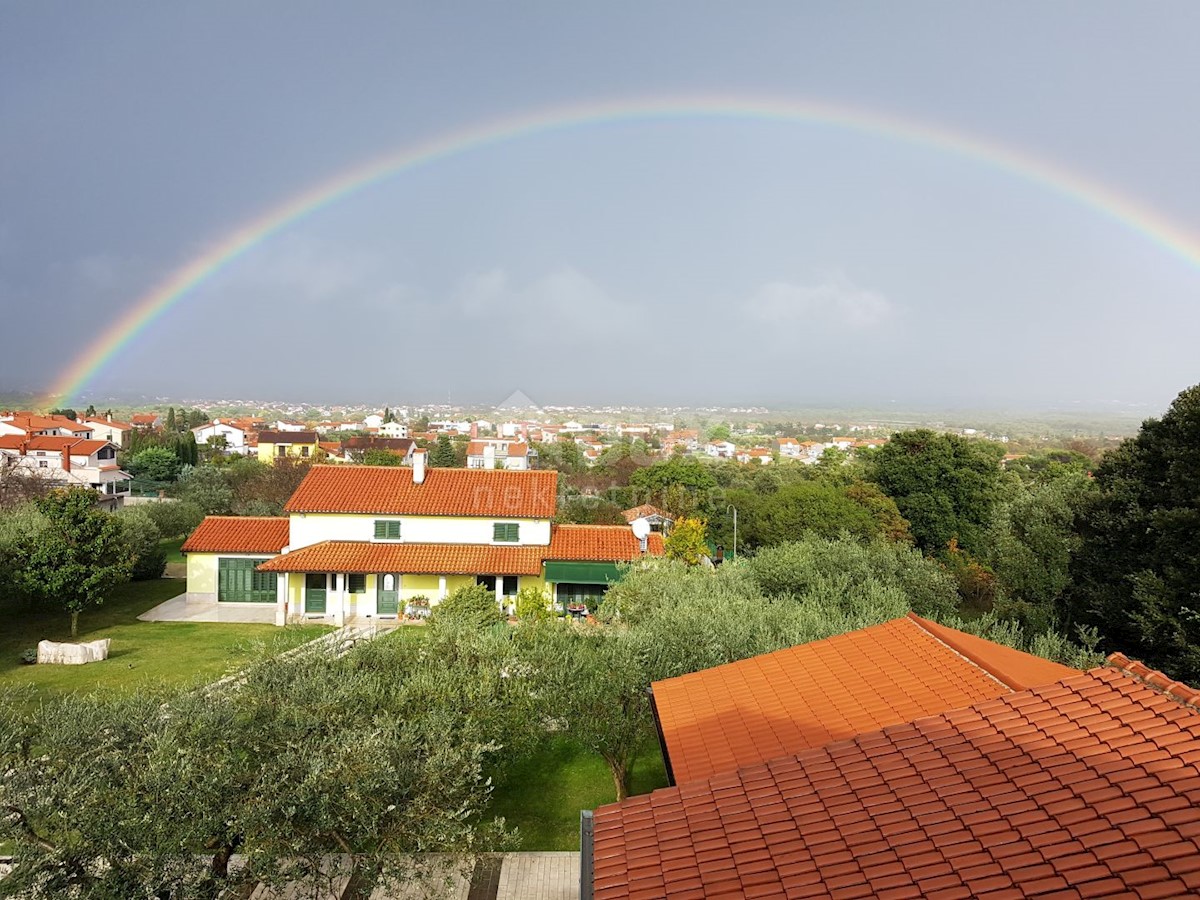 ISTRA, ŠTINJAN - Dvoetažni apartma s pogledom na morje!