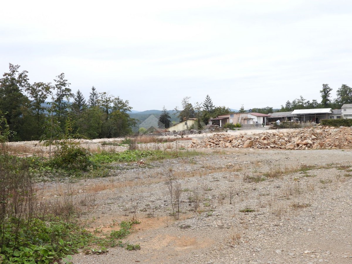 MATULJI, JURDANI, MALI BRGUD- gradbeno zemljišče 17065m2 (9000m2 zazidljivo) stanovanjski objekt - stanovanja ali poslovno-stanovanjski objekt/ hala/ poslovni objekt/ suha marina/ odprto skladišče