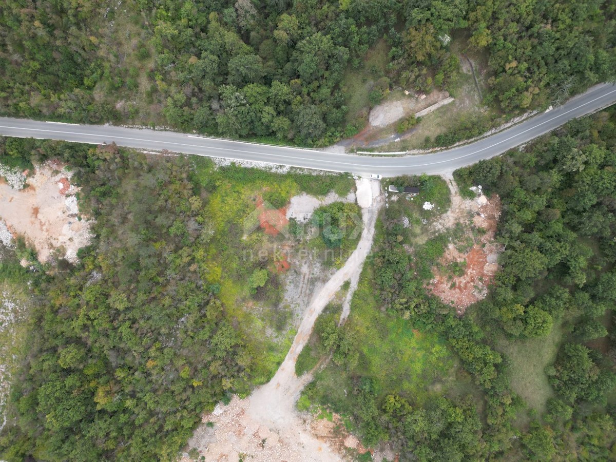 MATULJI, JURDANI, MALI BRGUD- gradbeno zemljišče 17065m2 (9000m2 zazidljivo) stanovanjski objekt - stanovanja ali poslovno-stanovanjski objekt/ hala/ poslovni objekt/ suha marina/ odprto skladišče