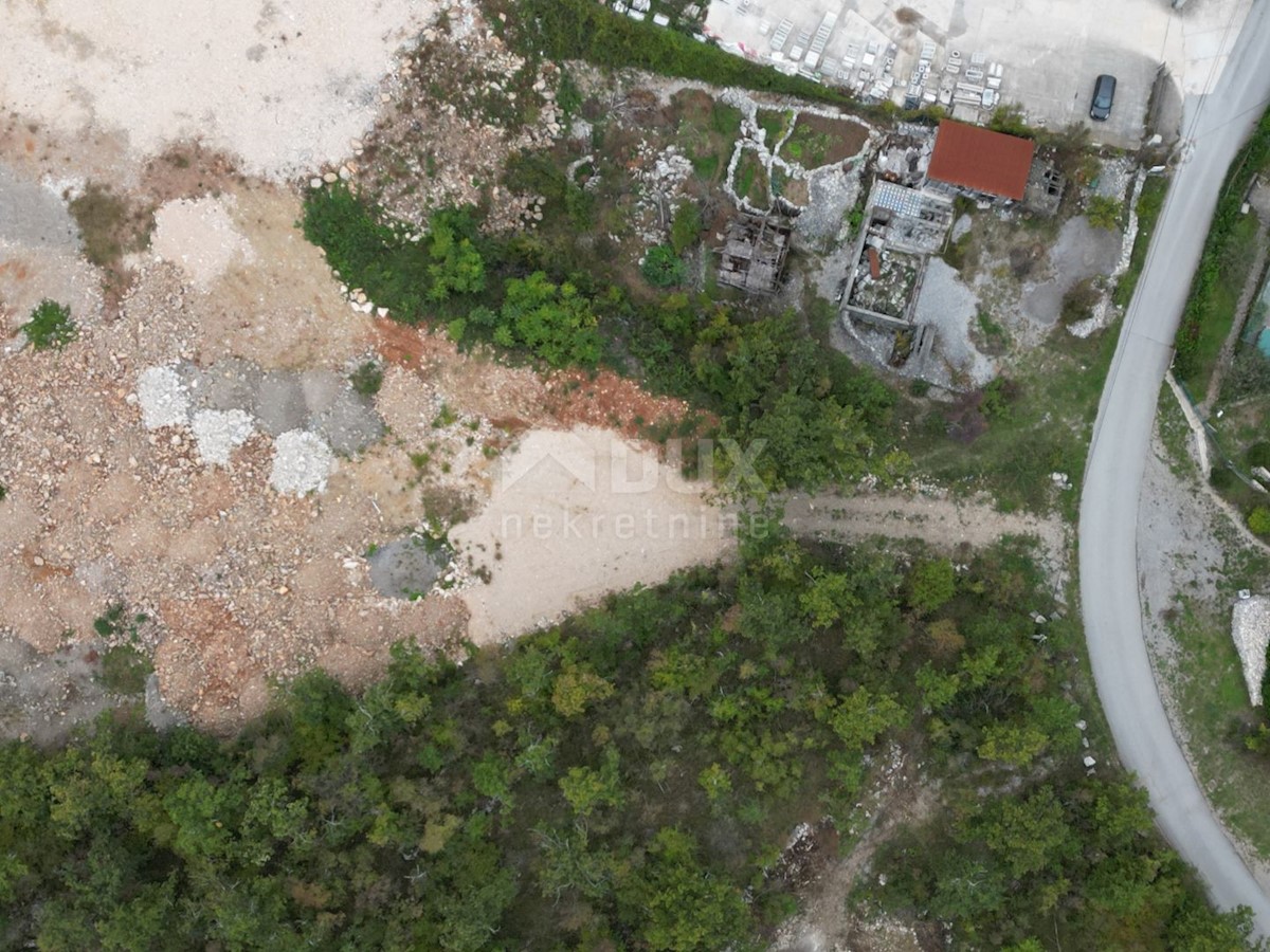 MATULJI, JURDANI, MALI BRGUD- gradbeno zemljišče 17065m2 (9000m2 zazidljivo) stanovanjski objekt - stanovanja ali poslovno-stanovanjski objekt/ hala/ poslovni objekt/ suha marina/ odprto skladišče