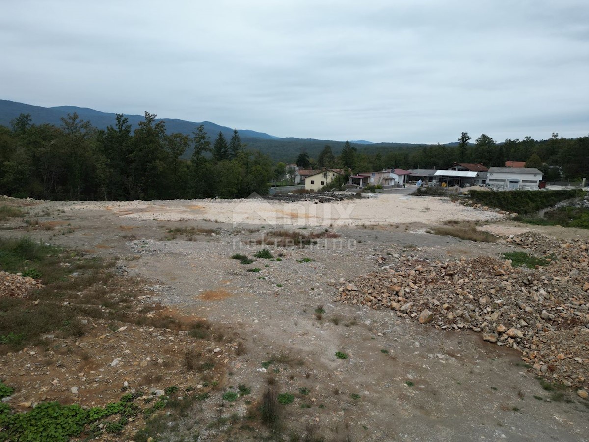 MATULJI, JURDANI, MALI BRGUD- gradbeno zemljišče 17065m2 (9000m2 zazidljivo) stanovanjski objekt - stanovanja ali poslovno-stanovanjski objekt/ hala/ poslovni objekt/ suha marina/ odprto skladišče