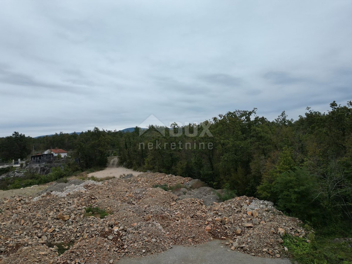 MATULJI, JURDANI, MALI BRGUD- gradbeno zemljišče 17065m2 (9000m2 zazidljivo) stanovanjski objekt - stanovanja ali poslovno-stanovanjski objekt/ hala/ poslovni objekt/ suha marina/ odprto skladišče