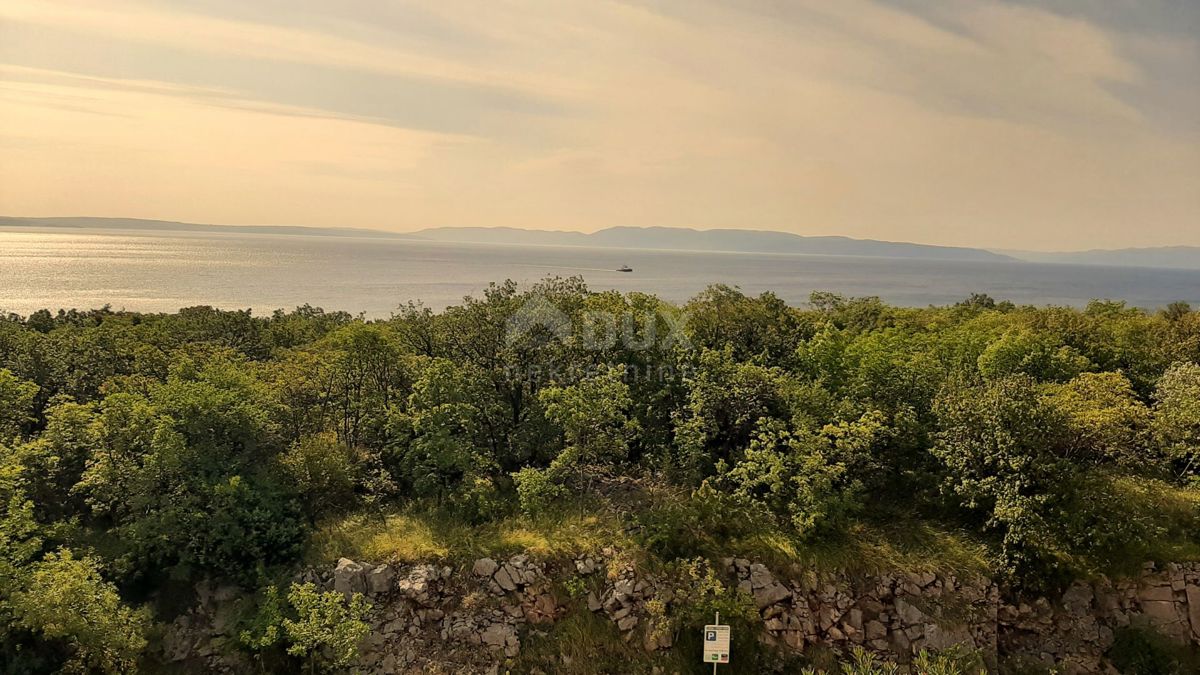 RIJEKA, KOSTRENA - Atraktivna družinska hiša s pogledom na morje