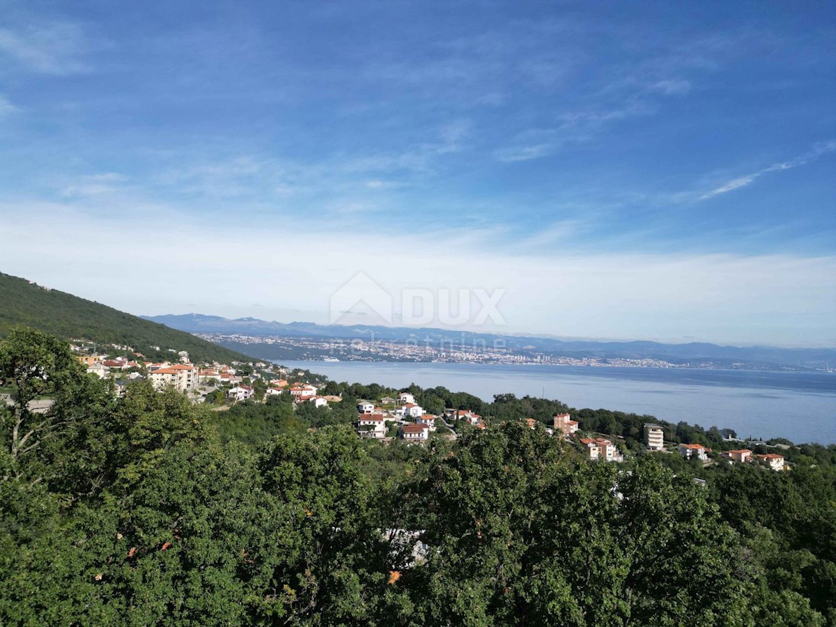 OPATIJA, IKA - zazidljivo zemljišče Z LOKACIJSKIM DOVOLJENJEM (8 STANOVANJ) in pogledom na morje