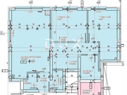 ŠIBENIK, BRODARICA - Apartma z vrtom v novogradnji, prva vrsta do morja