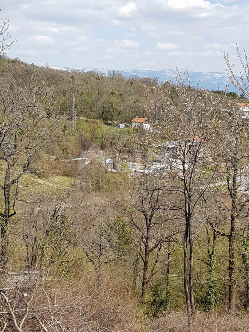 OPATIJA, BREGI - gradbeno zemljišče 1945m2 s pogledom na morje za poslovno-stanovanjski ali stanovanjski objekt - oddaja apartmajev / družinske hiše / vile / hiše - počitnice z bazenom