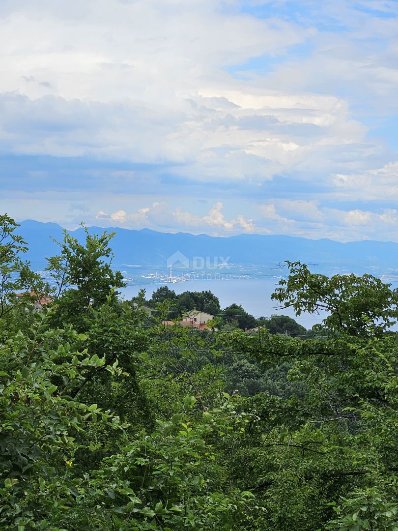 OPATIJA, BREGI - gradbeno zemljišče 1945m2 s pogledom na morje za poslovno-stanovanjski ali stanovanjski objekt - oddaja apartmajev / družinske hiše / vile / hiše - počitnice z bazenom