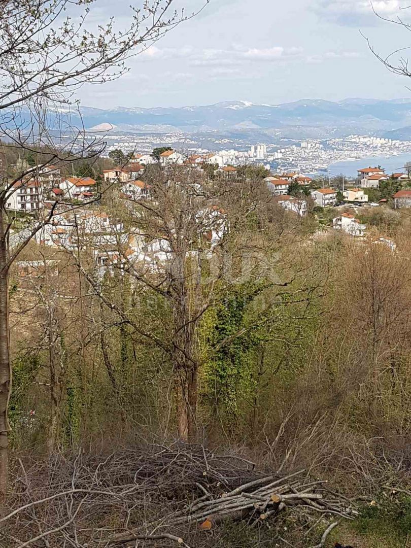 OPATIJA, BREGI - gradbeno zemljišče 1945m2 s pogledom na morje za poslovno-stanovanjski ali stanovanjski objekt - oddaja apartmajev / družinske hiše / vile / hiše - počitnice z bazenom