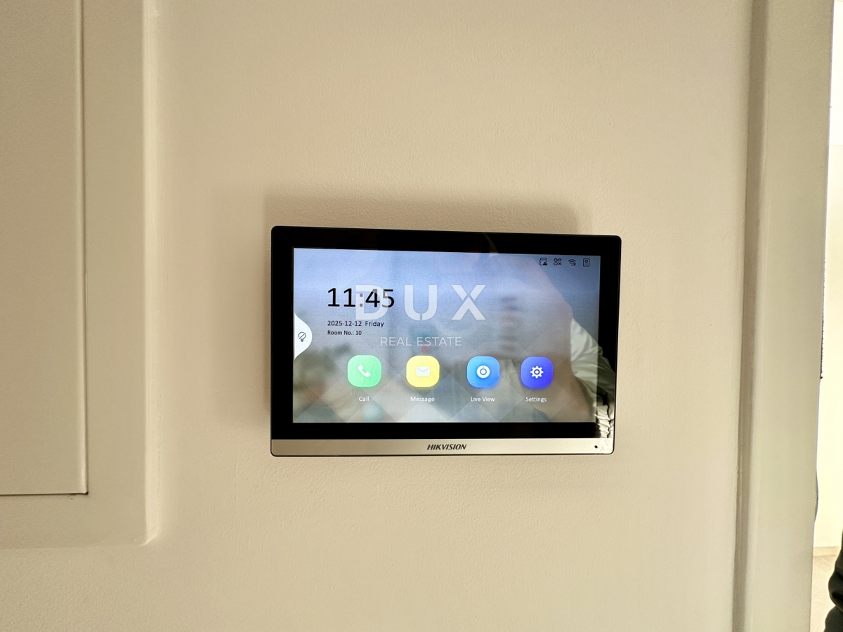 UMAG, CENTER - Stanovanje v luksuzni novogradnji, prva vrsta do morja