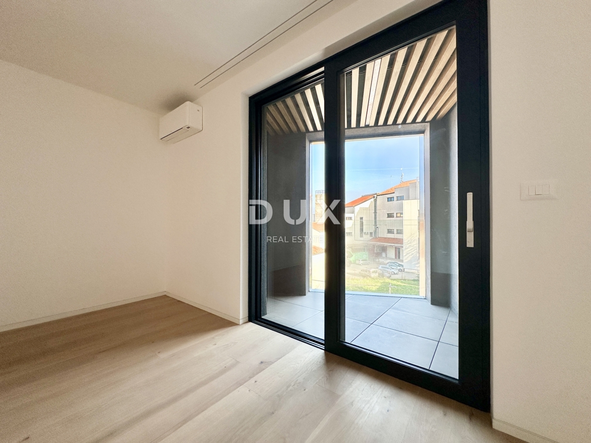 UMAG, CENTER - Stanovanje v luksuzni novogradnji, prva vrsta do morja