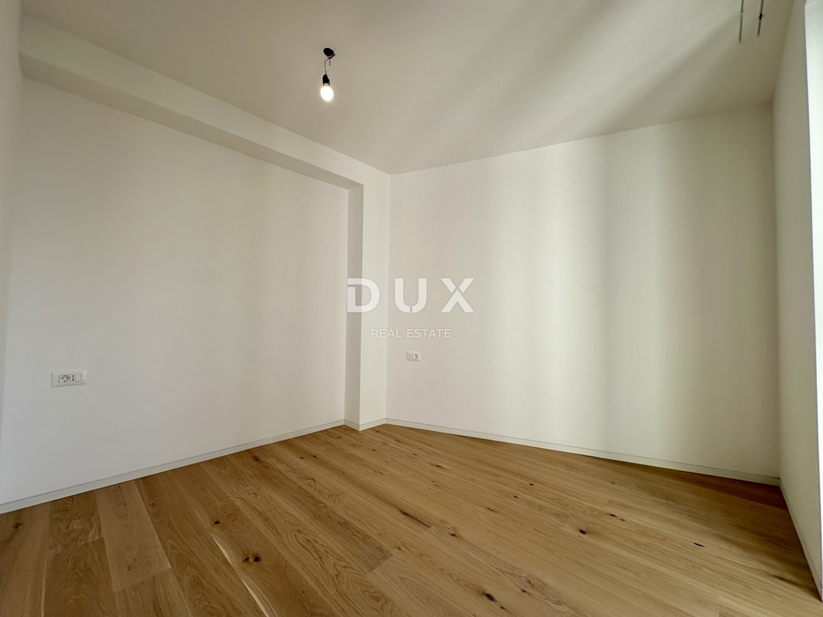 UMAG, CENTER - Stanovanje v luksuzni novogradnji, prva vrsta do morja