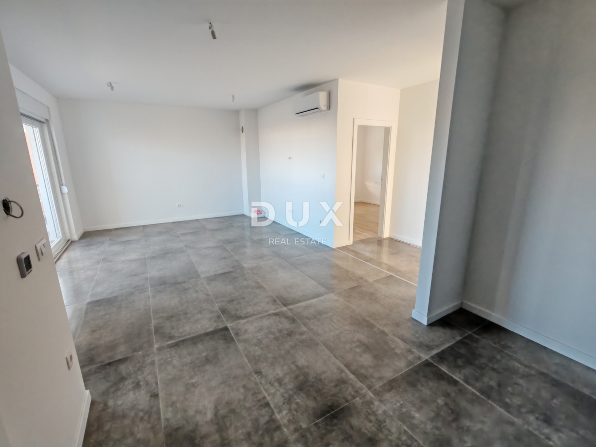 ZADAR, PRIVLAKA - Atraktivno stanovanje s pogledom na morje v bližini plaže! SJ4