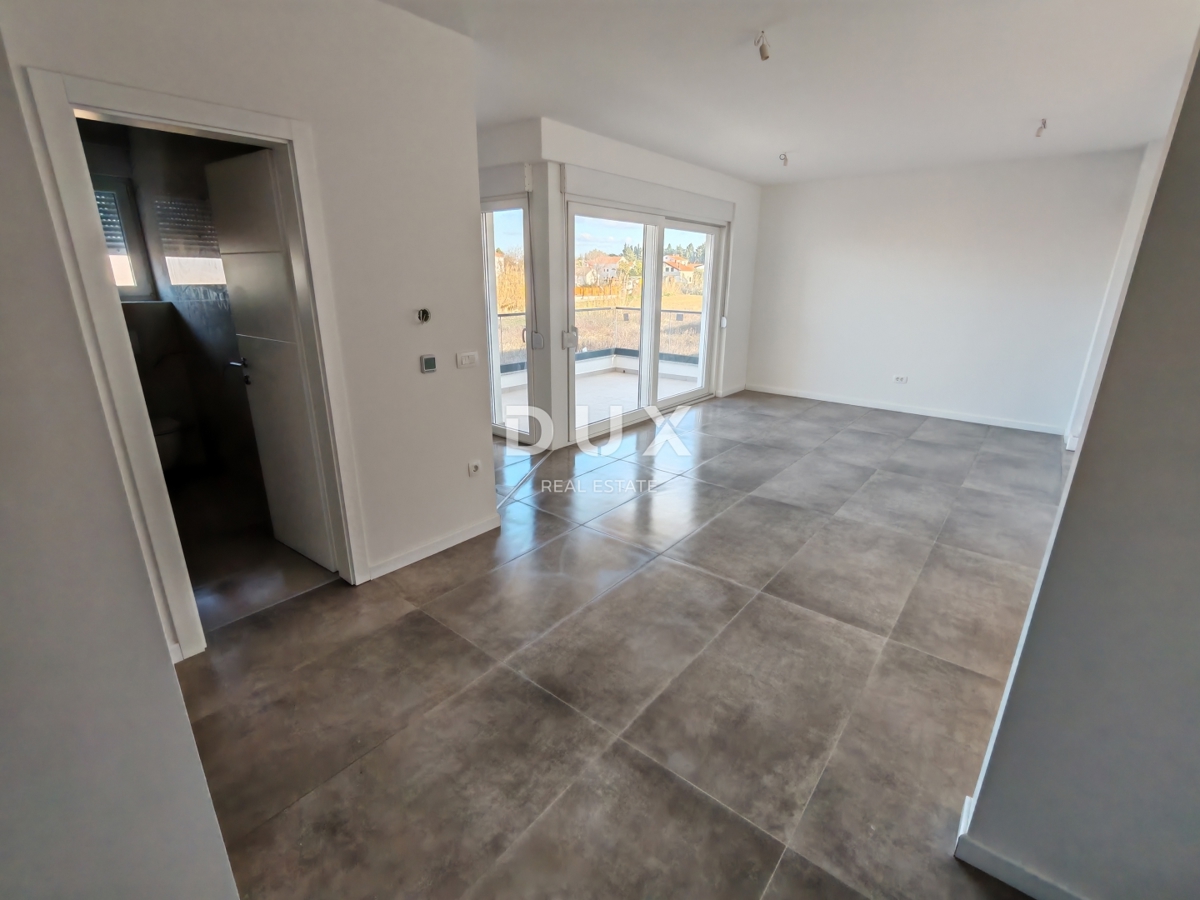 ZADAR, PRIVLAKA - Atraktivno stanovanje s pogledom na morje v bližini plaže! SJ4