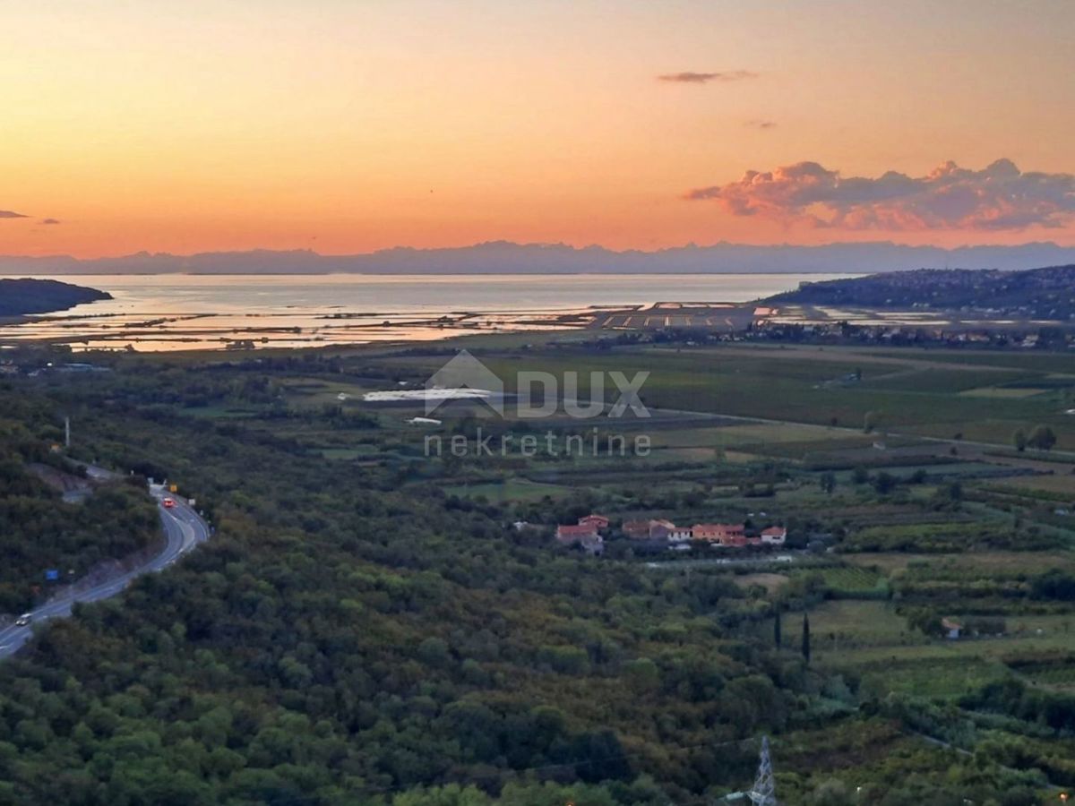 ISTRA, BUJE - Kamnita hiša s čudovitim razgledom