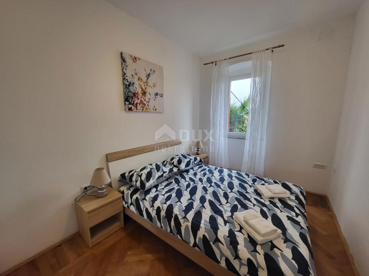 OPATIJA, VOLOSKO - Popolnoma prenovljen apartma 100 metrov od morja!